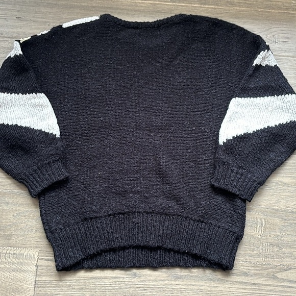 🔥Andolini for Tamra🔥 | Black and white vintage knit sweater - Picture 10 of 10